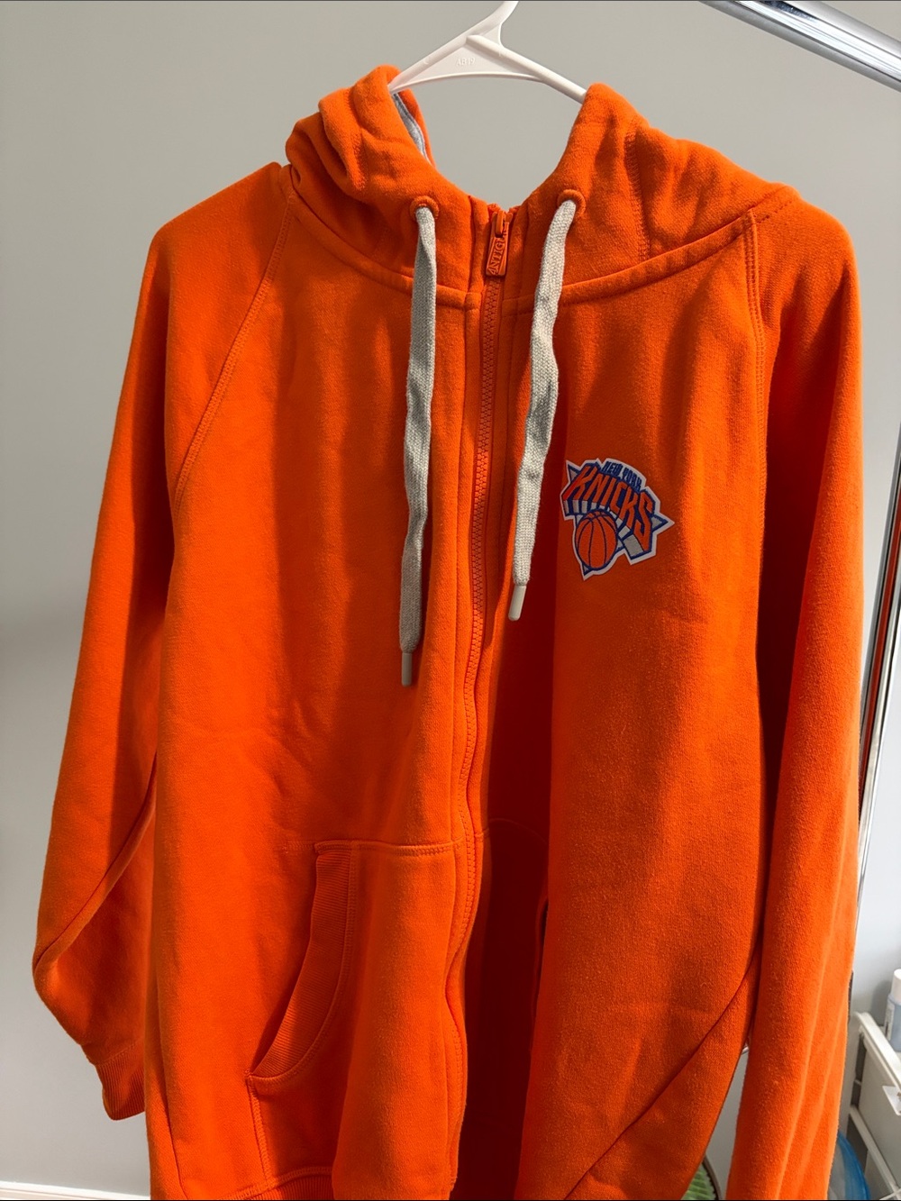 Authentic Antigua Men's New York Knicks Victory Full-Zip Hoodie Jacket